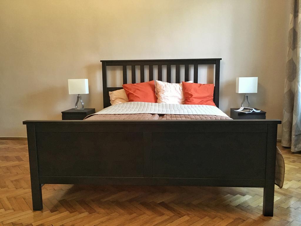 Diamonds Apartment With 2 Rooms Near Guzsdu Udvar Budapest Exterior foto